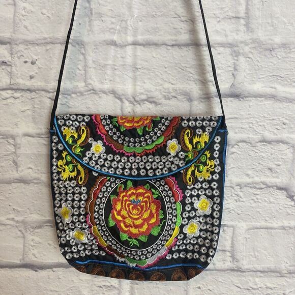 Embroidered Boho Artsy Festival Shoulder Bag & Wallet Set - Picture 8 of 13